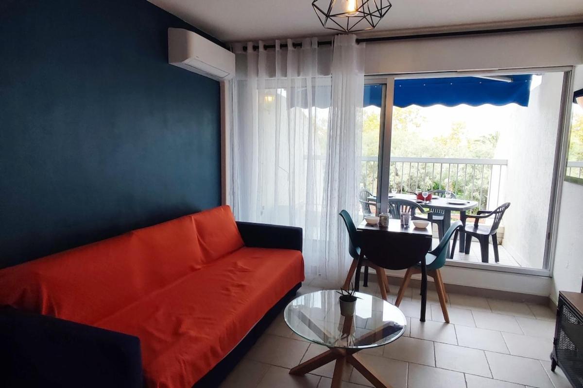 1st Line Modern Studio-private Parking